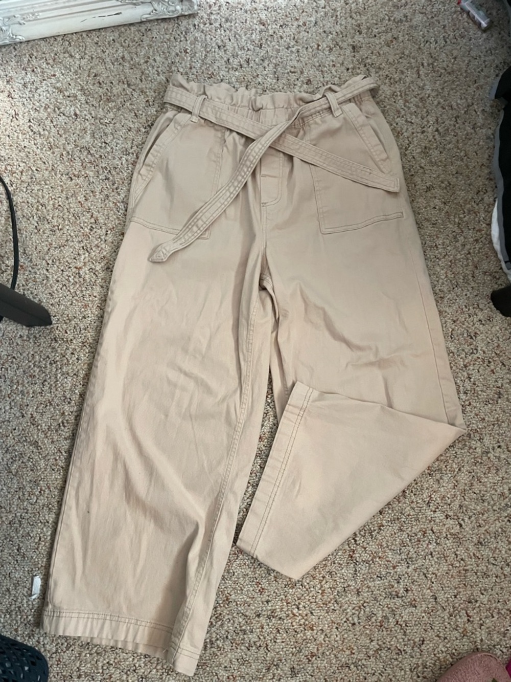 Kensie Beige Paperbag Waist Pants with White Label